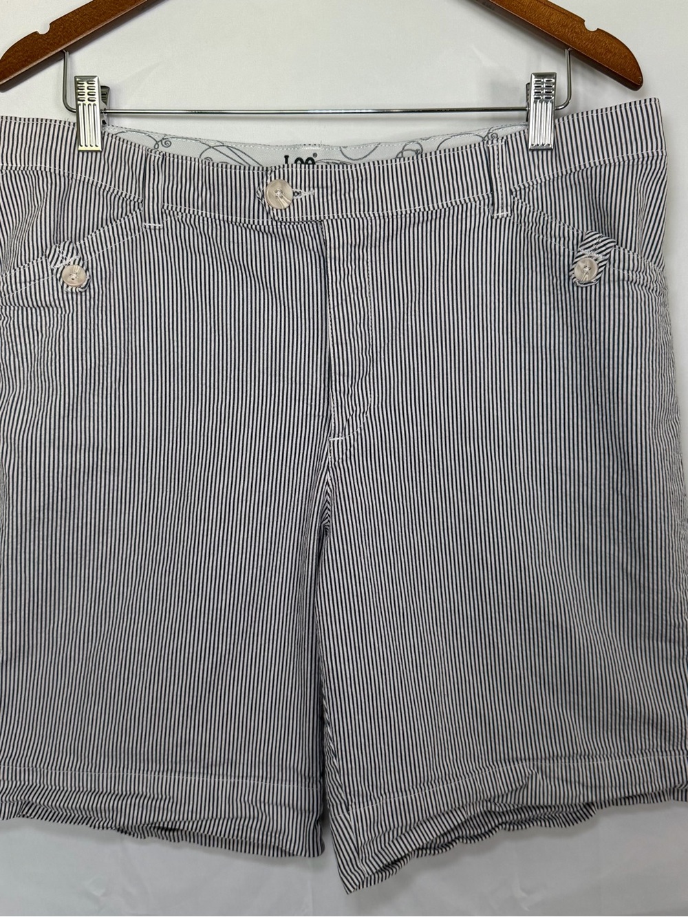 Lee Women's 16 Pinstripe Bermuda Shorts Comfort Stretch Platinum Label Premium